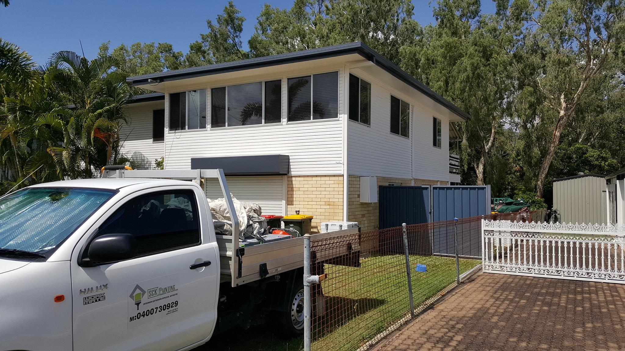 White Brick House Complete